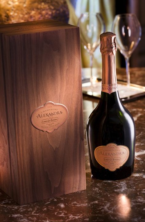 cuvee alexandra rose laurent perrier en coffret e1760111929100